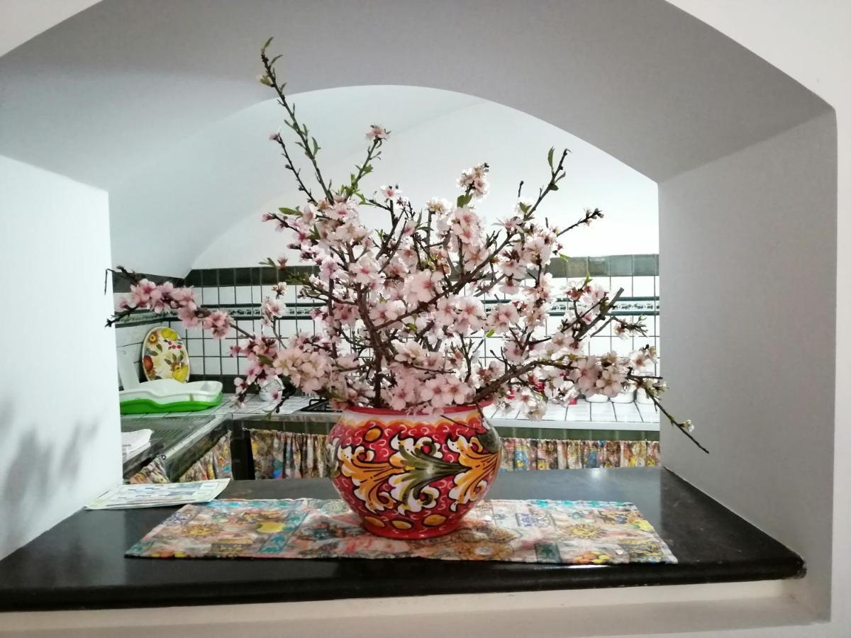 La Casa Di Sveva Apartment รากูซา ภายนอก รูปภาพ